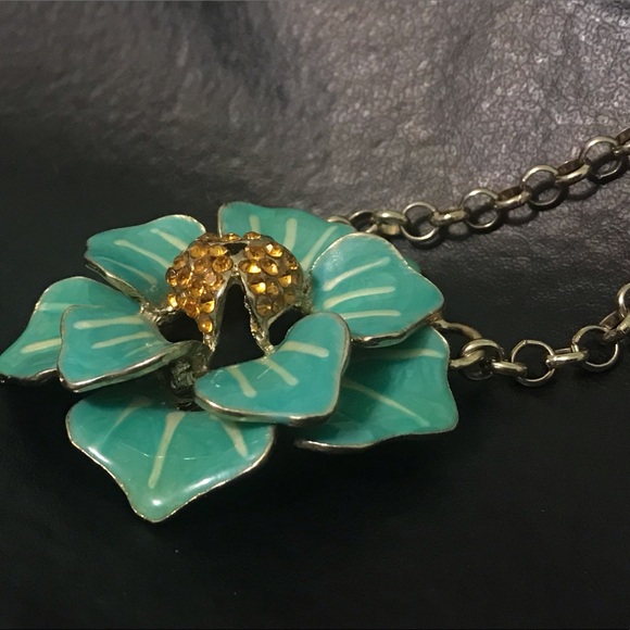Coldwater creek necklace featuring aqua enameled flower with amber rhinestones - Picture 4 of 7